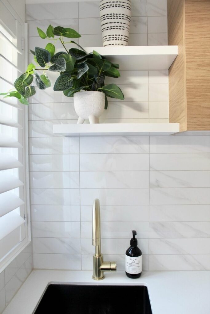 Guide to Resurfacing Bathroom Tiles – Hunter Bathroom Renovations