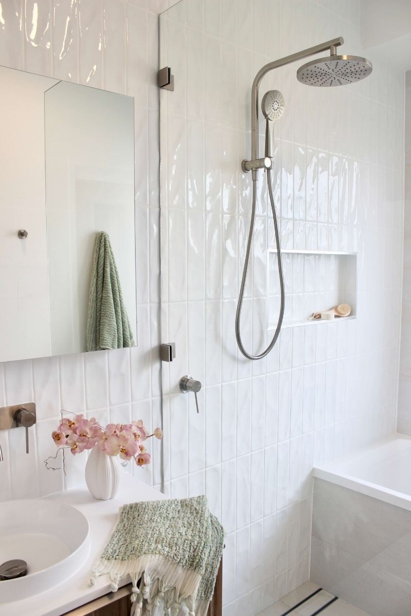 How to Clean New Bathroom Tiles: Expert Tips and Tricks 1