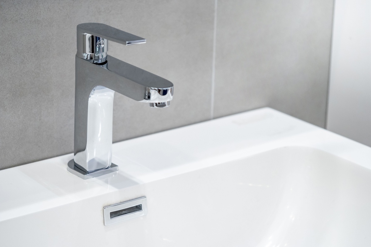 Bathroom vanity size